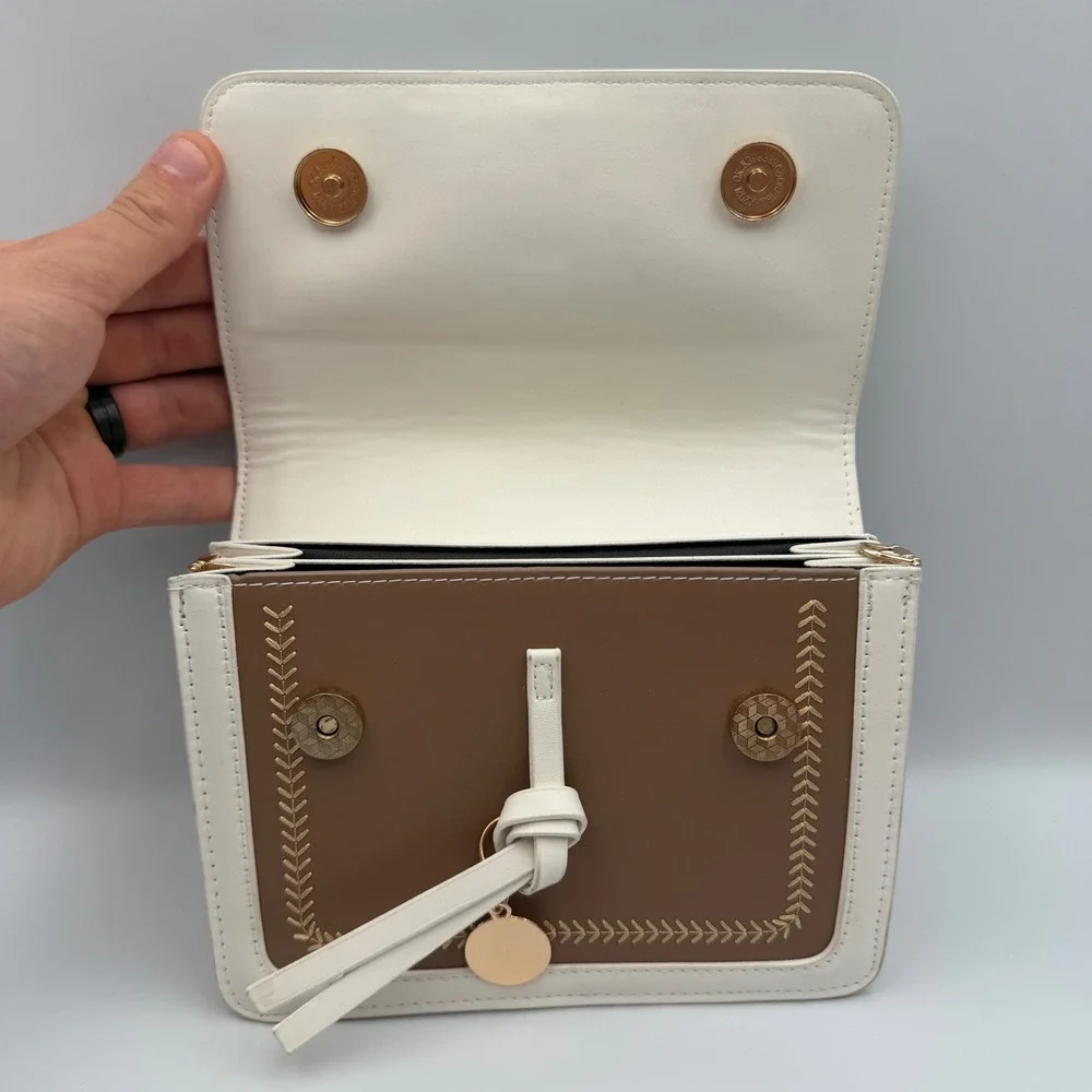 SN&F Fashion Sen Nai Small Purse White Brown Retro Strap Crossbody
